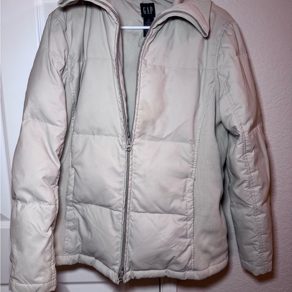 GAP Jackets & Blazers - GAP Women's Light Beige Puffer Coat